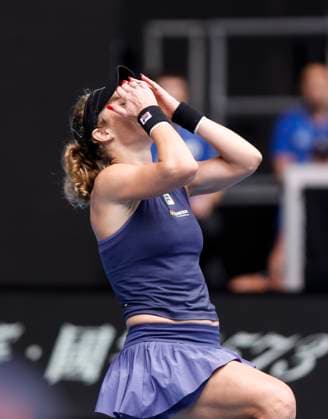 (250115) -- MELBOURNE, Jan. 15, 2025 -- Laura Siegemund celebrates after winning the women s singles 2nd round match between Zheng Qinwen of China and Laura Siegemund of Germany at Australian Open tennis tournament in Melbourne, Australia, Jan. 15, 2025. ) (SP)AUSTRALIA-MELBOURNE-TENNIS-AUSTRALIAN OPEN-DAY 4 MaxPing 