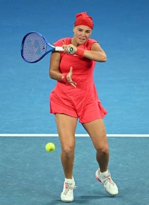 TENNIS AUSTRALIAN OPEN, Diana Shnaider of Russia in action during her round 2 match against Ajla Tomljanovic of Australia during the 2025 Australian Open at Melbourne Park in Melbourne, Wednesday, January 15, 2025. ( NO ARCHIVING, EDITORIAL USE ONLY, NO USE IN BOOKS WITHOUT CONSENT MELBOURNE VICTORIA AUSTRALIA  Copyright: xJAMESxROSSx 20250115197263060828
