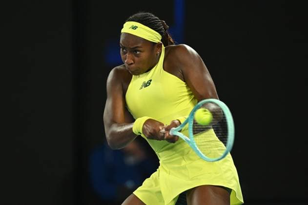 TENNIS AUSTRALIAN OPEN, Coco Gauff of USA returns during her round 2 match against Jodie Burrage of Great Britain during the 2025 Australian Open at Melbourne Park in Melbourne, Wednesday, January 15, 2025. ( NO ARCHIVING, EDITORIAL USE ONLY, NO USE IN BOOKS WITHOUT CONSENT MELBOURNE VICTORIA AUSTRALIA  Copyright: xLUKASxCOCHx 20250115115938956469