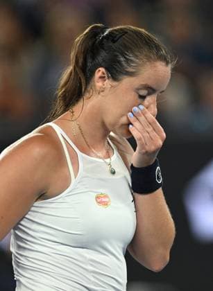 TENNIS AUSTRALIAN OPEN, Jodie Burrage of Great Britain reacts during her round 2 match against Coco Gauff of USA during the 2025 Australian Open at Melbourne Park in Melbourne, Wednesday, January 15, 2025. ( NO ARCHIVING, EDITORIAL USE ONLY, NO USE IN BOOKS WITHOUT CONSENT MELBOURNE VICTORIA AUSTRALIA  Copyright: xLUKASxCOCHx 20250115166637266006