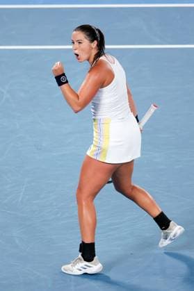 Jodie Burrage of Great Britain celebrates Australian Open, Day Four, Tennis, Melbourne Park, Melbourne, Australia - 15 Jan 2025  Copyright: xRachelxBach Shutterstockx 15101599fu