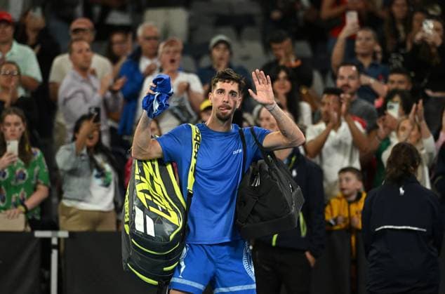 TENNIS AUSTRALIAN OPEN, Thanasi Kokkinakis of Australia departs following his round 2 match against Jack Draper of Great Britain during the 2025 Australian Open at Melbourne Park in Melbourne, Wednesday, January 15, 2025. ( NO ARCHIVING, EDITORIAL USE ONLY, NO USE IN BOOKS WITHOUT CONSENT MELBOURNE VICTORIA AUSTRALIA  Copyright: xJAMESxROSSx 20250116123203882180