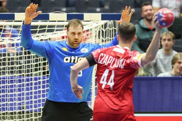 Germany Poland, IHF World Championship 2025 Goalkeeper Andreas Wolff Germany, 33 expects a seven-meter penalty from Mikolaj Czaplinsk Poland, 44 Handball IHF World Championship, International match between Germany and Poland on January 15, 2025 in Herning Denmark , Herning Denmark Jyske Bank Boxing