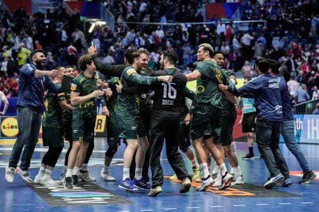 undefined Fornebu 20250115 Brazils players celebrate after winning the World Cup handball match between Norway and Brazil in Unity Arena Photo Beate Oma Dahle NTB Fornebu undefined EDITORIAL USE ONLY RESTRICTED USE FOR BETTING COMPANIES  Copyright: xBeatexOmaxDahlex xundefinedx xNTBx