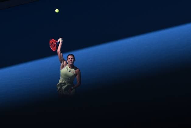 TENNIS AUSTRALIAN OPEN, Emma Navarro of USA in action during her round 2 match against Xiyu Wang of China during the 2025 Australian Open at Melbourne Park in Melbourne, Thursday, January 16, 2025. ( NO ARCHIVING, EDITORIAL USE ONLY, NO USE IN BOOKS WITHOUT CONSENT MELBOURNE VICTORIA AUSTRALIA  Copyright: xJOELxCARRETTx 20250116110448837294