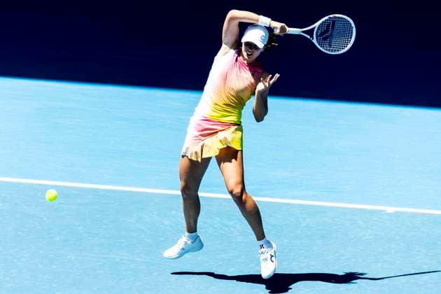 MELBOURNE, VIC - JANUARY 16: Iga Swiatek of Poland in action during Round 2 of the 2025 Australian Open on January 16 2025, at Melbourne Park in Melbourne, Australia. (Photo by Jason Heidrich Icon Sportswire) TENNIS: JAN 16 Australian Open EDITORIAL USE ONLY Icon250116017