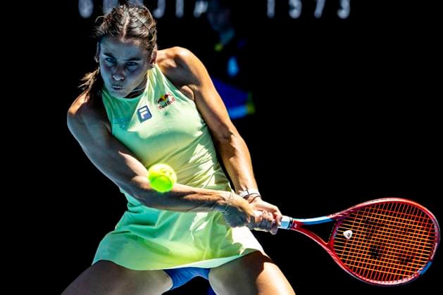 MELBOURNE, VIC - JANUARY 16: Emma Navarro of the United States of America during Round 2 of the 2025 Australian Open on January 16 2025, at Melbourne Park in Melbourne, Australia. (Photo by Jason Heidrich Icon Sportswire) TENNIS: JAN 16 Australian Open EDITORIAL USE ONLY Icon250116071