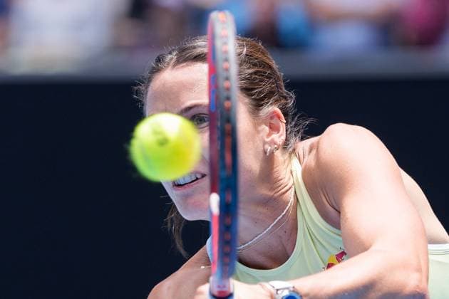 Tennis 2025: Australian Open Day 5 January 16, 2025: 8th seed EMMA NAVARRO of the USA in action against XIYU WANG of China on Margaret Court Arena in a Women s Singles 2nd round match on day 5 of the 2025 Australian Open in Melbourne, Australia. Sydney Low Cal Media(Credit Image: Â Sydney Low Cal Sport Media) Melbourne Victoria Australia EDITORIAL USE ONLY Copyright: xx ZUMA-20250116_faf_c04_017.jpg SydneyxLowx csmphotothree345325
