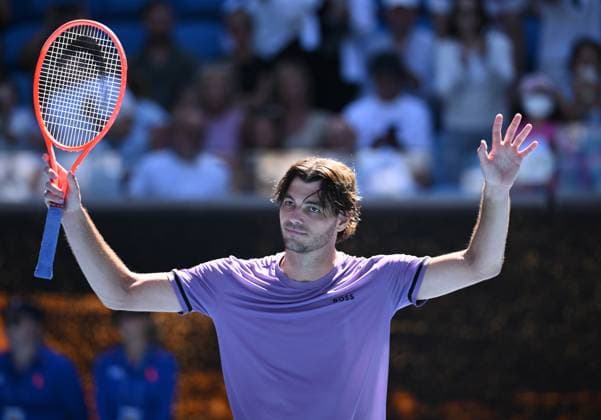 TENNIS AUSTRALIAN OPEN, Taylor Fritz of USA celebrates winning his round 2 match against Cristian Garin of Chile during the 2025 Australian Open at Melbourne Park in Melbourne, Thursday, January 16, 2025. ( NO ARCHIVING, EDITORIAL USE ONLY, NO USE IN BOOKS WITHOUT CONSENT MELBOURNE VICTORIA AUSTRALIA  Copyright: xJOELxCARRETTx 20250116143924103450