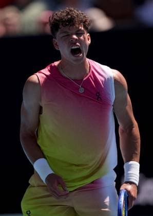 Ben Shelton of USA celebrates Australian Open, Day Five, Tennis, Melbourne Park, Melbourne, Australia - 16 Jan 2025  Copyright: xEllaxLing Shutterstockx 15102040ab