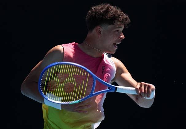 Ben Shelton of USA in action Australian Open, Day Five, Tennis, Melbourne Park, Melbourne, Australia - 16 Jan 2025  Copyright: xEllaxLing Shutterstockx 15102040an
