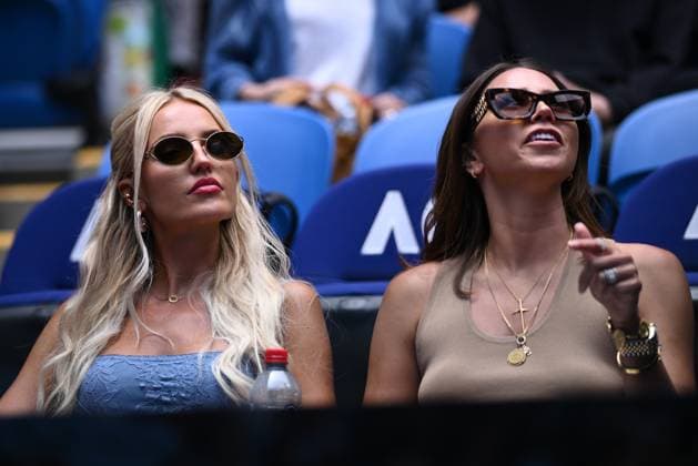 TENNIS AUSTRALIAN OPEN, Morgan Riddle (left) attends to watch partner Taylor Fritz of USA play his round 2 match against Cristian Garin of Chile during the 2025 Australian Open at Melbourne Park in Melbourne, Thursday, January 16, 2025. ( NO ARCHIVING, EDITORIAL USE ONLY, NO USE IN BOOKS WITHOUT CONSENT MELBOURNE VICTORIA AUSTRALIA  Copyright: xJOELxCARRETTx 20250116191332263060