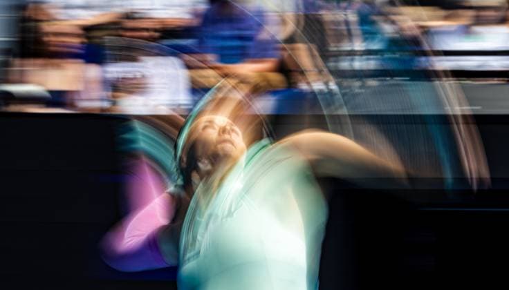 (250116) -- MELBOURNE, Jan. 16, 2025 -- Rebecca Sramkova serves during the women s singles 2nd round match between Iga Swiatek of Poland and Rebecca Sramkova of Slovakia at Australian Open tennis tournament in Melbourne, Australia, Jan. 16, 2025. (Photo by Xinhua) (SP)AUSTRALIA-MELBOURNE-TENNIS-AUSTRALIAN OPEN-DAY 5 HuxJingchen 