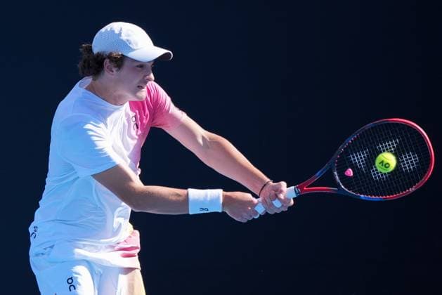 January 16, 2025: JOAO FONSECA of Brazil in action against LORENZO SONEGO of Italy on 1573 Arena in a Women s Singles 2nd round match on day 5 of the 2025 Australian Open in Melbourne, Australia. Cal Media Melbourne Australia - ZUMAc04_ 20250116_faf_c04_040 Copyright: xSydneyxLowx