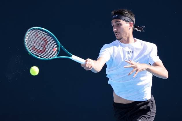Tennis 2025: Australian Open Day 5 January 16, 2025: LORENZO SONEGO of Italy in action against JOAO FONSECA of Brazil on 1573 Arena in a Women s Singles 2nd round match on day 5 of the 2025 Australian Open in Melbourne, Australia. Sydney Low Cal Media(Credit Image: Â Sydney Low Cal Sport Media) Melbourne Victoria Australia EDITORIAL USE ONLY Copyright: xx ZUMA-20250116_faf_c04_037.jpg SydneyxLowx csmphotothree345347