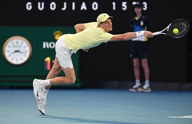 TENNIS AUSTRALIAN OPEN, Jannik Sinner of Italy in action during his round 2 match against Tristan Schoolkate of Australia during the 2025 Australian Open at Melbourne Park in Melbourne, Thursday, January 16, 2025. ( NO ARCHIVING, EDITORIAL USE ONLY, NO USE IN BOOKS WITHOUT CONSENT MELBOURNE VICTORIA AUSTRALIA  Copyright: xLUKASxCOCHx 20250116128801624732