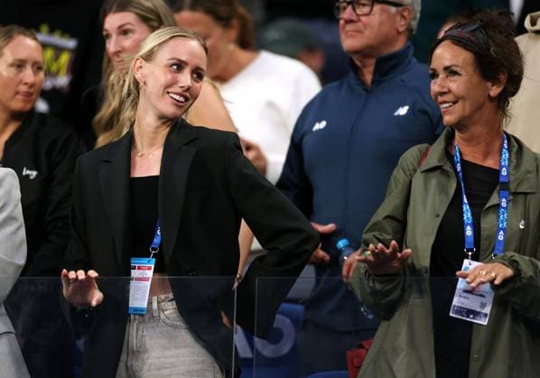 Alma Rune and Aneke Rune, the sister and mother of Holger Rune during his second round match Australian Open, Day Five, Tennis, Melbourne Park, Melbourne, Australia - 16 Jan 2025  Copyright: xEllaxLing Shutterstockx 15102040ff