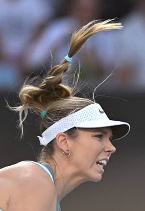 TENNIS AUSTRALIAN OPEN, Katie Boulter of Great Britain in action during her round 2 match against Veronika Kudermetova of Russia during the 2025 Australian Open at Melbourne Park in Melbourne, Thursday, January 16, 2025. ( NO ARCHIVING, EDITORIAL USE ONLY, NO USE IN BOOKS WITHOUT CONSENT MELBOURNE VICTORIA AUSTRALIA  Copyright: xLUKASxCOCHx 20250116141402799913