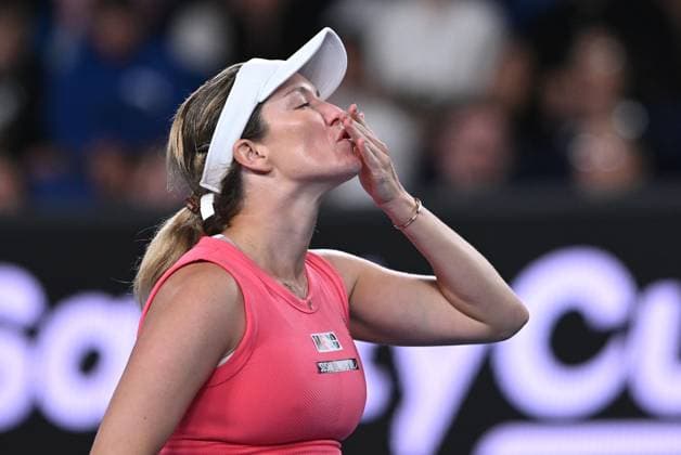 TENNIS AUSTRALIAN OPEN, Danielle Collins of USA reacts to the crowd after winning her round 2 match against Destanee Aiava of Australia during the 2025 Australian Open at Melbourne Park in Melbourne, Thursday, January 16, 2025. ( NO ARCHIVING, EDITORIAL USE ONLY, NO USE IN BOOKS WITHOUT CONSENT MELBOURNE VICTORIA AUSTRALIA  Copyright: xLUKASxCOCHx 20250116178743199661
