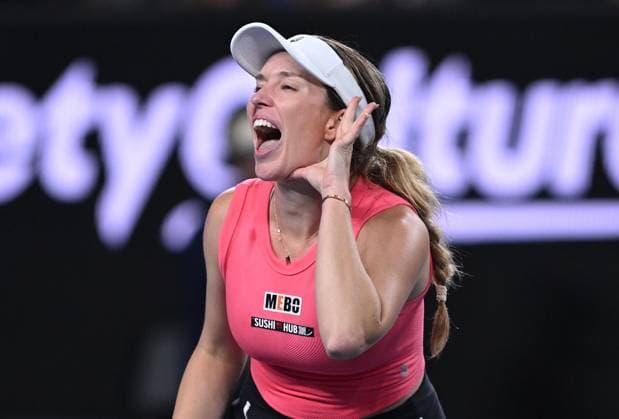 TENNIS AUSTRALIAN OPEN, Danielle Collins of USA reacts to the crowd after winning her round 2 match against Destanee Aiava of Australia during the 2025 Australian Open at Melbourne Park in Melbourne, Thursday, January 16, 2025. ( NO ARCHIVING, EDITORIAL USE ONLY, NO USE IN BOOKS WITHOUT CONSENT MELBOURNE VICTORIA AUSTRALIA  Copyright: xLUKASxCOCHx 20250116197095187277