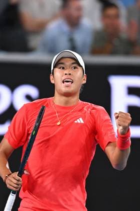 Australian Open - Mens Singles - Round 2 Learner Tien (USA) during his second match at the 2025 Australian Open at Melbourne Park in Melbourne, AUSTRALIA, on January 16, 2025. Photo by Corinne Dubreuil ABACAPRESS.COM Melbourne Australia  Copyright: xDubreuilxCorinne ABACAx
