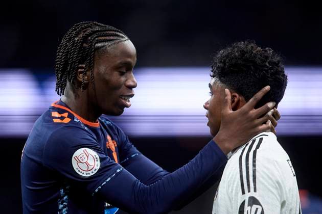January 16, 2025, Madrid, Madrid, Spain: Ilaix Moriba of RC Celta de Vigo Endrick Felipe Moreira of Real Madrid CF during the Spanish King s Cup football match between Real Madrid CF v RC Celta at Santiago Bernabeu Stadium in Madrid, Spain, January 16, 2024 Madrid Spain - ZUMAa206 20250116_zsp_a206_132 Copyright: xRubenxAlbarranx