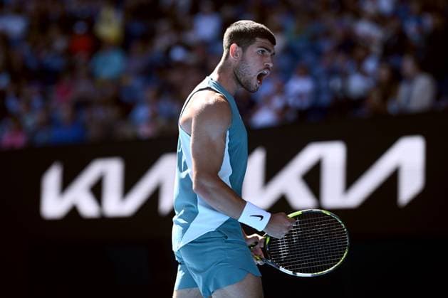 TENNIS AUSTRALIAN OPEN, Carlos Alcaraz of Spain reacts during his round three match against Nuno Borges of Portugal during the 2025 Australian Open at Melbourne Park in Melbourne, Friday, January 17, 2025. ( NO ARCHIVING, EDITORIAL USE ONLY, NO USE IN BOOKS WITHOUT CONSENT MELBOURNE VICTORIA AUSTRALIA  Copyright: xJOELxCARRETTx 20250117154877058455