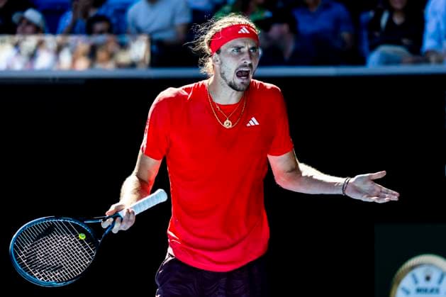 MELBOURNE, VIC - JANUARY 17: Alexander Zverev of Germany shows his frustration during Round 3 of the 2025 Australian Open on January 17 2025, at Melbourne Park in Melbourne, Australia. (Photo by Jason Heidrich Icon Sportswire) TENNIS: JAN 17 Australian Open EDITORIAL USE ONLY Icon250117144