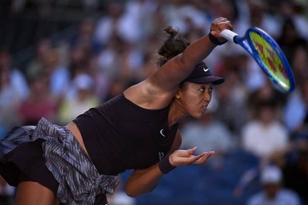 TENNIS AUSTRALIAN OPEN, Naomi Osaka of Japan serves during her round three match against Belinda Bencic of Switzerland during the 2025 Australian Open at Melbourne Park in Melbourne, Friday, January 17, 2025. ( NO ARCHIVING, EDITORIAL USE ONLY, NO USE IN BOOKS WITHOUT CONSENT MELBOURNE VICTORIA AUSTRALIA  Copyright: xJAMESxROSSx 20250117127905456981
