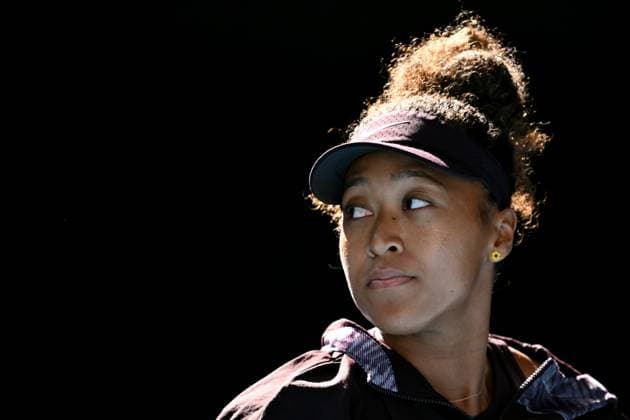 TENNIS AUSTRALIAN OPEN, Naomi Osaka of Japan retires injured during her round three match against Belinda Bencic of Switzerland during the 2025 Australian Open at Melbourne Park in Melbourne, Friday, January 17, 2025. ( NO ARCHIVING, EDITORIAL USE ONLY, NO USE IN BOOKS WITHOUT CONSENT MELBOURNE VICTORIA AUSTRALIA  Copyright: xJAMESxROSSx 20250117131971045777