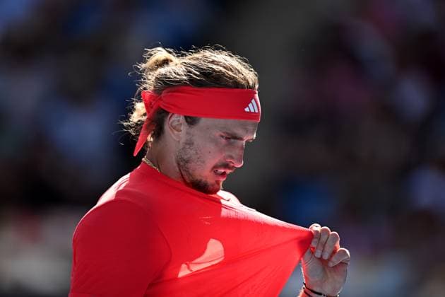 TENNIS AUSTRALIAN OPEN, Alexander Zverev of Germany during his round three match against Jacob Fearnley of Great Britian during the 2025 Australian Open at Melbourne Park in Melbourne, Friday, January 17, 2025. ( NO ARCHIVING, EDITORIAL USE ONLY, NO USE IN BOOKS WITHOUT CONSENT MELBOURNE VICTORIA AUSTRALIA  Copyright: xLUKASxCOCHx 20250117134973945726