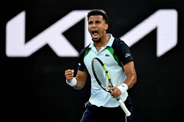 TENNIS AUSTRALIAN OPEN, Arthur Fils of France reacts during his round three match against Ugo Humbert of France during the 2025 Australian Open at Melbourne Park in Melbourne, Friday, January 17, 2025. ( NO ARCHIVING, EDITORIAL USE ONLY, NO USE IN BOOKS WITHOUT CONSENT MELBOURNE VICTORIA AUSTRALIA  Copyright: xLUKASxCOCHx 20250117136732276290