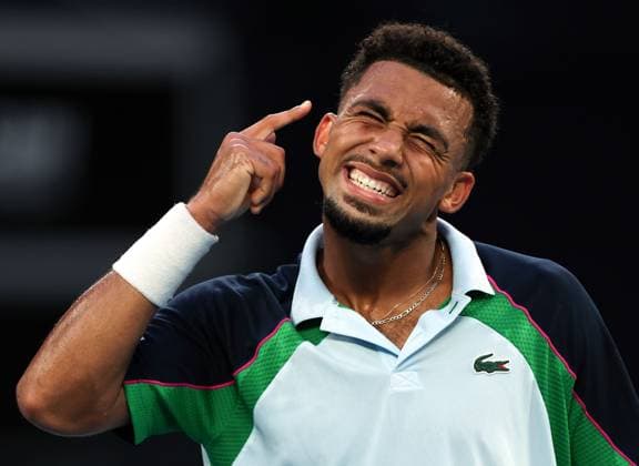 Arthur Fils celebrates during his third round match Australian Open, Day Six, Tennis, Melbourne Park, Melbourne, Australia - 17 Jan 2025  Copyright: xEllaxLing Shutterstockx 15102041dj