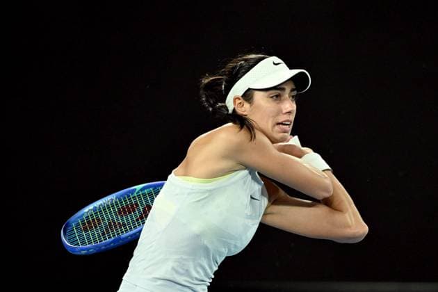 TENNIS AUSTRALIAN OPEN, Olga Danilovic of Serbia returns during her round three match against Jessica Pegula of USA during the 2025 Australian Open at Melbourne Park in Melbourne, Friday, January 17, 2025. ( NO ARCHIVING, EDITORIAL USE ONLY, NO USE IN BOOKS WITHOUT CONSENT MELBOURNE VICTORIA AUSTRALIA  Copyright: xJAMESxROSSx 20250117113837296348