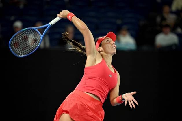 TENNIS AUSTRALIAN OPEN, Jessica Pegula of USA serves during her round three match against Olga Danilovic of Serbia during the 2025 Australian Open at Melbourne Park in Melbourne, Friday, January 17, 2025. ( NO ARCHIVING, EDITORIAL USE ONLY, NO USE IN BOOKS WITHOUT CONSENT MELBOURNE VICTORIA AUSTRALIA  Copyright: xJAMESxROSSx 20250117195381496756