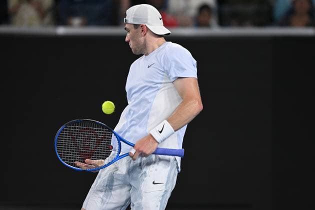 TENNIS AUSTRALIAN OPEN, Jack Draper of Great Britain reacts during his round three match against Aleksandar Vukic of Australia during the 2025 Australian Open at Melbourne Park in Melbourne, Friday, January 17, 2025. ( NO ARCHIVING, EDITORIAL USE ONLY, NO USE IN BOOKS WITHOUT CONSENT MELBOURNE VICTORIA AUSTRALIA  Copyright: xLUKASxCOCHx 20250117164081902262