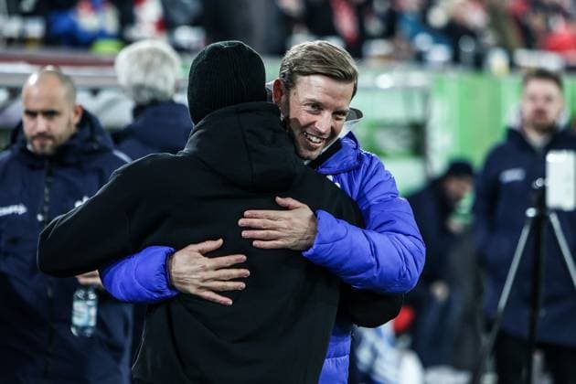 Sport, Football, 2 Bundesliga Season 2024 2025 18 Matchday Fortuna Düsseldorf SV Darmstadt 98 17 01 2025, MERKUR SPIEL ARENA Daniel Thioune Coach Fortuna Düsseldorf Florian Kohfeldt Coach, SV Darmstadt Düsseldorf MERKUR SPIEL ARENA North Rhine-Westphalia Germany