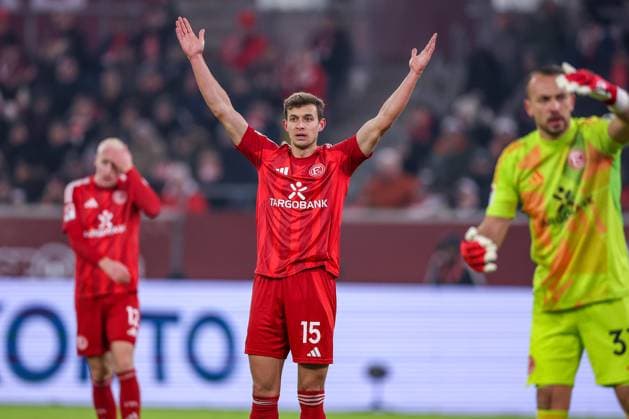 17 01 2025, Football, Fortuna Düsseldorf SV Darmstadt 98, 2 Fußball Bundesliga, 18 Matchday, Merkur Spiel Arena, Season 2024 2025 Tim Oberdorf Fortuna Düsseldorf 15 gesticulating DFB regulations prohibit any use of photographs as image sequences and or quasi video Nordrhein Westfalen Germany