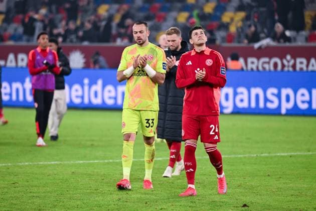 17 01 2025, Football, 2 Bundesliga, Matchday 18 Season 2024 2025, Fortuna Düsseldorf SV Darmstadt, Goalkeeper Florian Kastenmeier Fortuna Düsseldorf , Dawid Kownacki Fortuna Düsseldorf xRHR PHOTO TKx Copyright: RHR-FOTOx RHR-FOTO TK