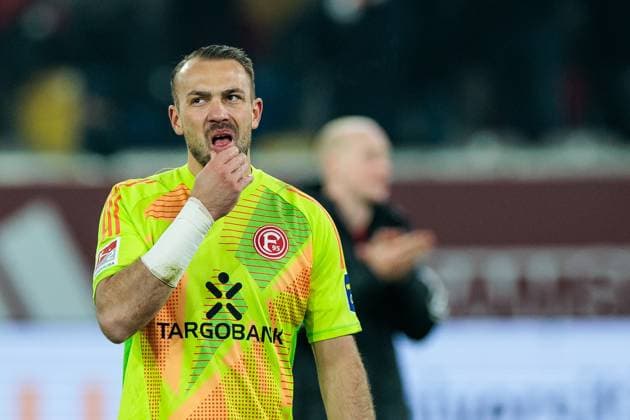 2 Soccer Bundesliga Fortuna Düsseldorf 1895 SV Darmstadt 98 17 01 2025 Florian Kastenmeier Fortuna Düsseldorf, 33 frustrated 2 Soccer Bundesliga Fortuna Düsseldorf 1895 SV Darmstadt 98, Düsseldorf, Merkur Spiel Arena on 17 01 2025 DFL REGULATIONS PROHIBIT ANY USE OF PHOTOGRAPHS AS IMAGE SEQUENCES AND OR QUASI VIDEO Copyright: xBEAUTIFULxSPORTS Wunderlx