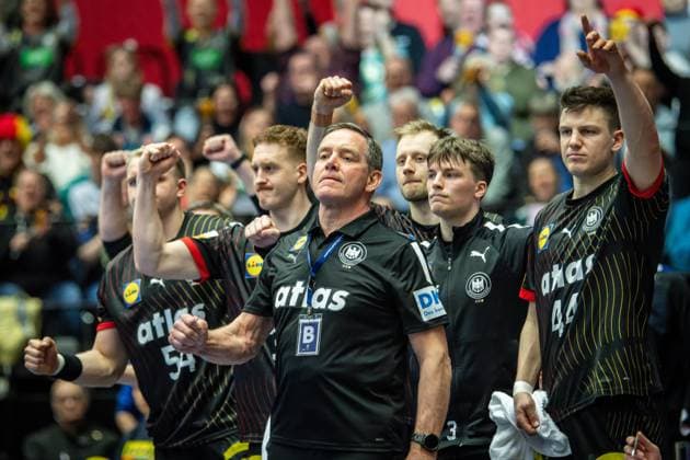 Handball Herning 17 01 2025 IHF Handball World Championship preliminary round Switzerland SUI Germany GER Cheers Germany Alfred Gislason Germany, coach