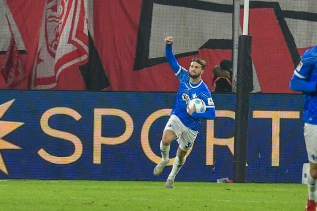Kilian Corredor Darmstadt 34 cheers after the goal to 2 1 17 01 2025 Soccer Fortuna Duesseldorf vs SV Darmstadt 98, Merkur Spiel Arena, Duesseldorf, DFB DFL REGULATIONS PROHIBIT ANY USE OF PHOTOGRAPHS AS IMAGE SEQUENCES AND OR QUASI VIDEO NRW Germany Copyright: xpepphotox xSaschaxWeizx pep00321, pep_20250117_hm_5841