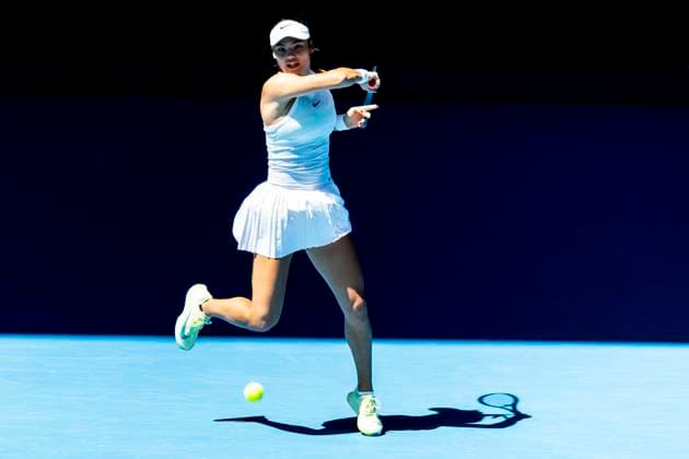 MELBOURNE, VIC - JANUARY 18: Emma Raducanu of the United Kingdom in action during Round 3 of the 2025 Australian Open on January 18 2025, at Melbourne Park in Melbourne, Australia. (Photo by Jason Heidrich Icon Sportswire) TENNIS: JAN 18 Australian Open EDITORIAL USE ONLY Icon250118016