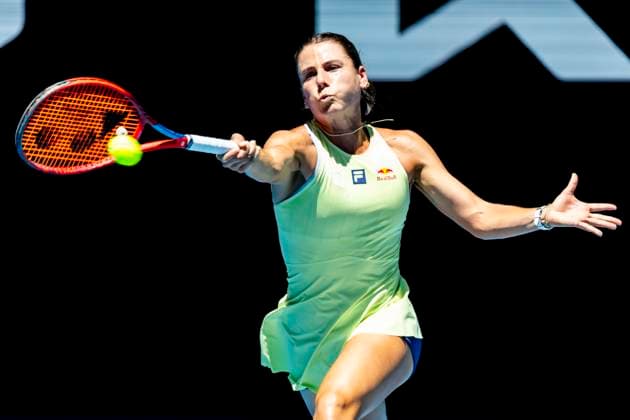 MELBOURNE, VIC - JANUARY 18: Emma Navarro of the United States of America in action during Round 3 of the 2025 Australian Open on January 18 2025, at Melbourne Park in Melbourne, Australia. (Photo by Jason Heidrich Icon Sportswire) TENNIS: JAN 18 Australian Open EDITORIAL USE ONLY Icon250118056