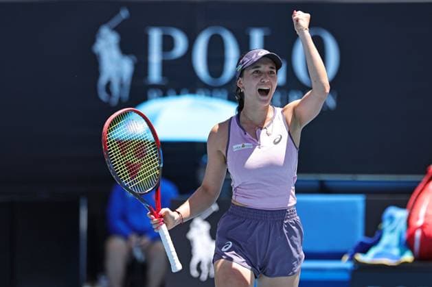 Eva Lys, GER, after third round of 2025 Australian Open in Melbourne, 18 01 2025