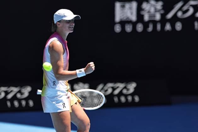 Iga Swiatek, POL, during third round of 2025 Australian Open in Melbourne, 18 01 2025