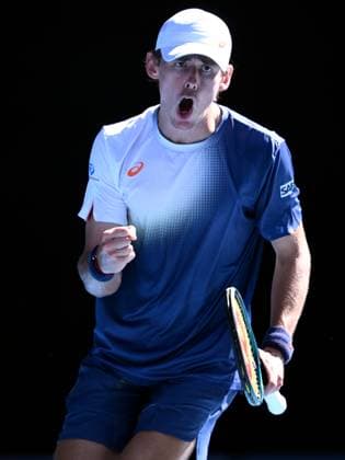 TENNIS AUSTRALIAN OPEN, Alex De Minaur of Australia reacts during his round three match against Francisco Cerundolo of Argentina during the 2025 Australian Open at Melbourne Park in Melbourne, Saturday, January 18, 2025. ( NO ARCHIVING, EDITORIAL USE ONLY, NO USE IN BOOKS WITHOUT CONSENT MELBOURNE VICTORIA AUSTRALIA  Copyright: xJOELxCARRETTx 20250118142948433016