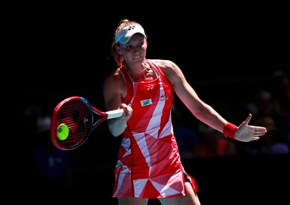 (250118) -- MELBOURNE, Jan. 18, 2025 -- Elena Rybakina hits a return during the women s singles 3rd round match between Elena Rybakina of Kazakhstan and Dayana Yastremska of Ukraine at Australian Open tennis tournament in Melbourne, Australia, Jan. 18, 2025. ) (SP)AUSTRALIA-MELBOURNE-TENNIS-AUSTRALIAN OPEN-DAY 7 MaxPing 