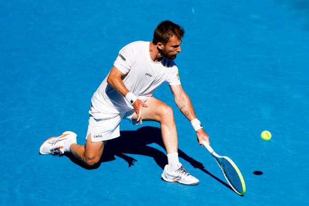 January 18, 2025: MELBOURNE, AUSTRALIA - JANUARY 18: Corentin Moutet of France hits a backhand against Learner Tien of USA on day seven of the 2025 Australian Open at Melbourne Park on January 18, 2025 in Melbourne, Australia. - ZUMAp121 20250118_zsp_p121_093 Copyright: xChrisxPutnamx