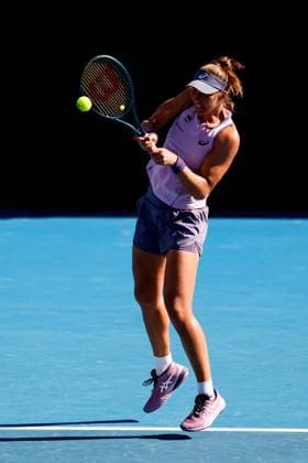 January 18, 2025: MELBOURNE, AUSTRALIA - JANUARY 18: Beatriz Haddad Maia of Brazil plays.Veronika Kudermetova of Russia on day seven of the 2025 Australian Open at Melbourne Park on January 18, 2025 in Melbourne, Australia. - ZUMAp121 20250118_zsp_p121_127 Copyright: xChrisxPutnamx